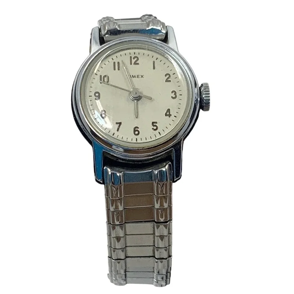 Vintage Timex Manual Wind Stainless Steel‎ Silver Cream Small Wristwatch